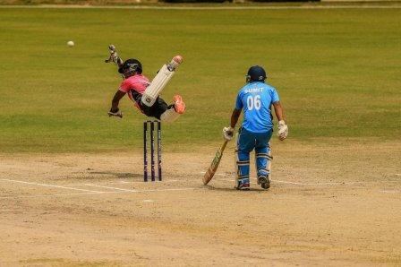 flying_through_the_group_stages_RBCC_India_2016